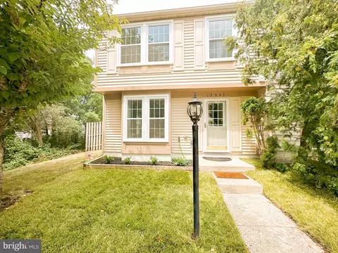 13943 Winding Ridge Ln, Centreville, VA 20121