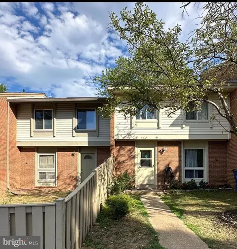 1338 Springtide Pl, Herndon, VA 20170