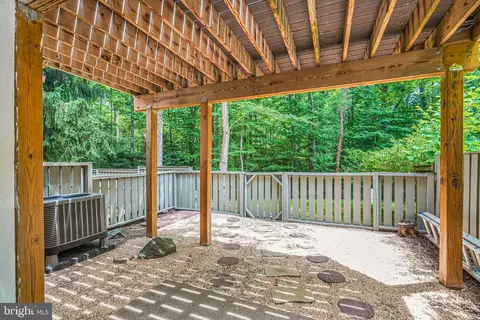 11722 Decade Ct, Reston, VA 20191 photo 33