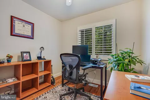 11722 Decade Ct, Reston, VA 20191 photo 25