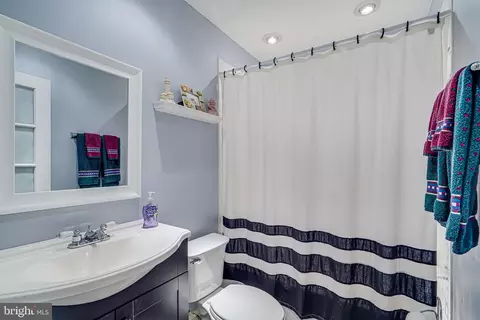 11722 Decade Ct, Reston, VA 20191 photo 21
