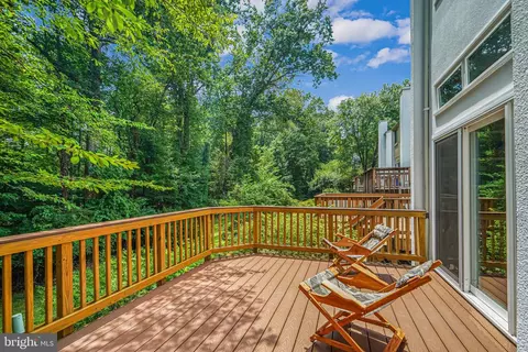 11722 Decade Ct, Reston, VA 20191 photo 14
