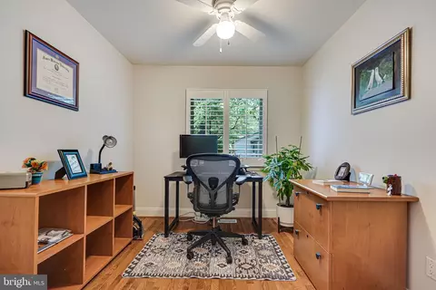 11722 Decade Ct, Reston, VA 20191 photo 24