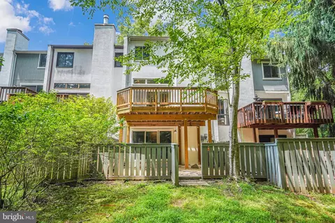 11722 Decade Ct, Reston, VA 20191 photo 34