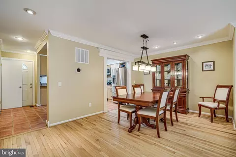 11722 Decade Ct, Reston, VA 20191 photo 16