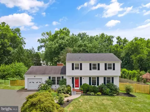 13609 Mountain View Ct, Herndon, VA 20171