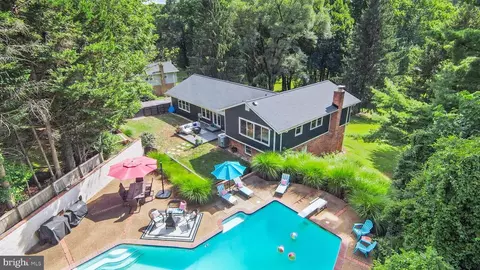 3125 Hunt Rd, Oakton, VA 22124