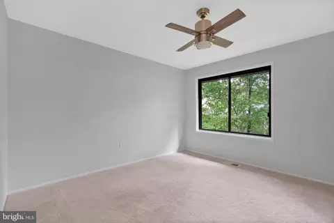 2214 White Cornus Ln, Reston, VA 20191 photo 11