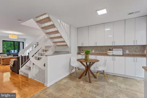 2214 White Cornus Ln, Reston, VA 20191 photo 26