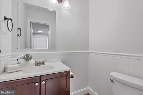 2214 White Cornus Ln, Reston, VA 20191 photo 20