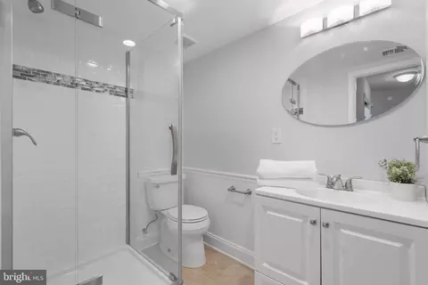 2214 White Cornus Ln, Reston, VA 20191 photo 6
