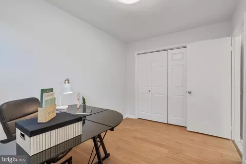 2214 White Cornus Ln, Reston, VA 20191 photo 10