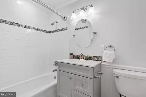 2214 White Cornus Ln, Reston, VA 20191 photo 14