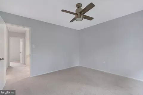 2214 White Cornus Ln, Reston, VA 20191 photo 13
