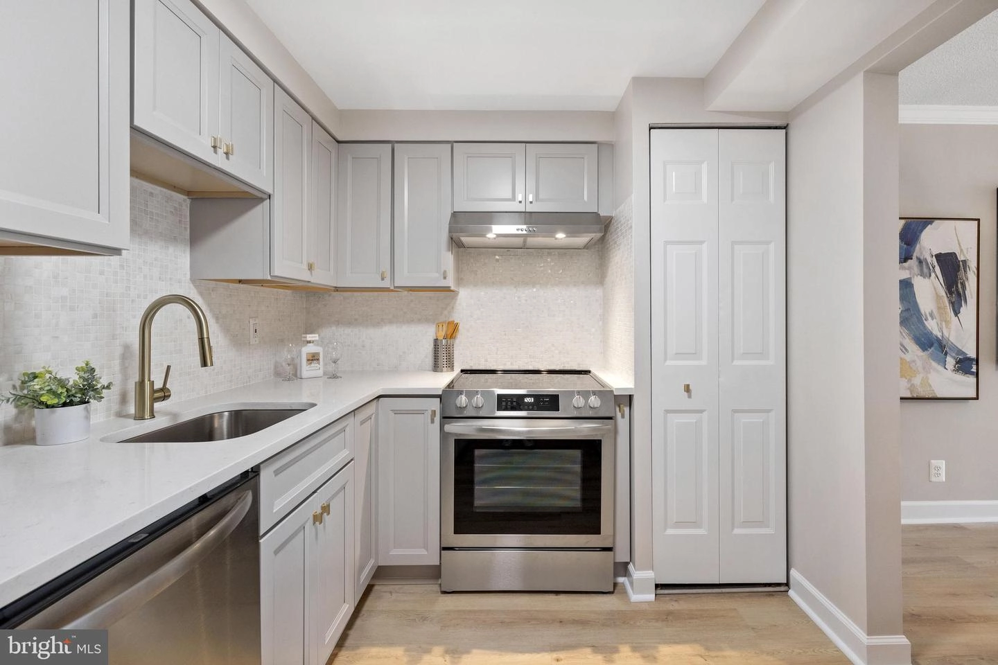 7640 Tremayne Pl #302, Mclean, VA 22102 photo 9