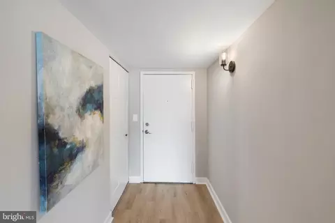 7640 Tremayne Pl #302, Mclean, VA 22102 photo 2