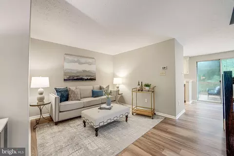 11014 Granby Ct, Reston, VA 20191 photo 5
