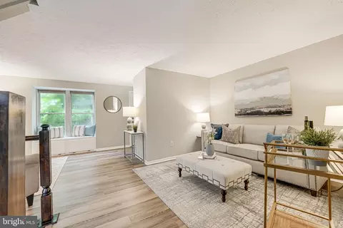 11014 Granby Ct, Reston, VA 20191 photo 6