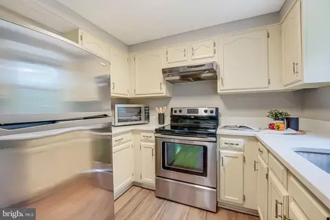 11014 Granby Ct, Reston, VA 20191 photo 12