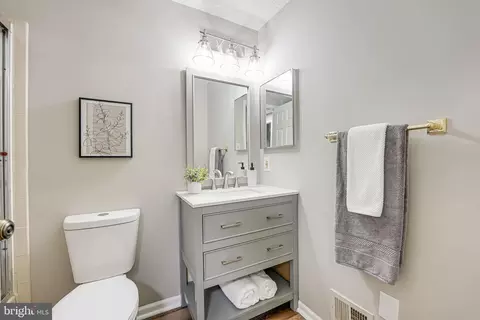 11014 Granby Ct, Reston, VA 20191 photo 28