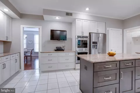 6310 Cardinal Hill Pl, Springfield, VA 22152 photo 16