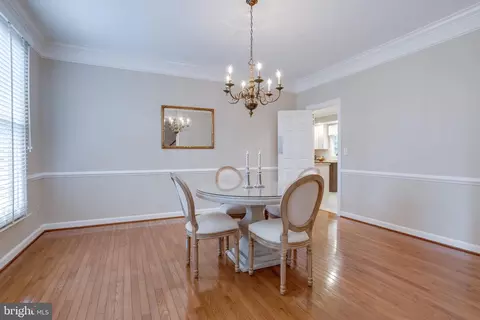 6310 Cardinal Hill Pl, Springfield, VA 22152 photo 11