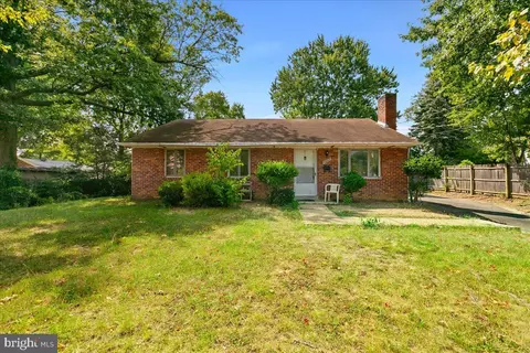 4007 Arcadia, Alexandria, VA 22312
