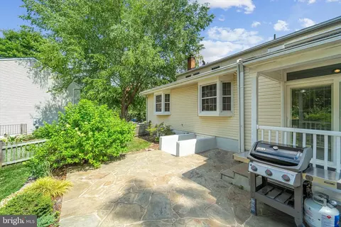 Exterior - 7561 Vogels Way, Springfield, VA 22153 photo 7 of 7