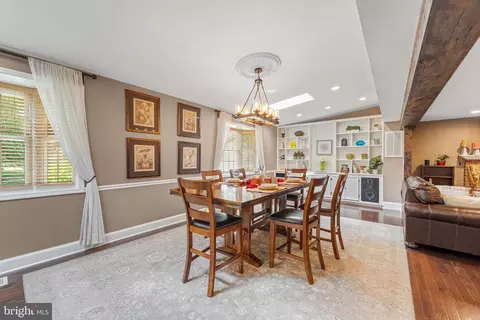 Dining - 7561 Vogels Way, Springfield, VA 22153 photo 4 of 5