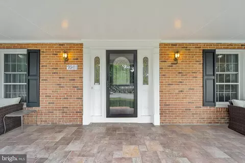 Exterior - 7561 Vogels Way, Springfield, VA 22153 photo 3 of 7