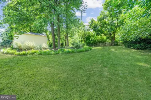 Exterior - 7561 Vogels Way, Springfield, VA 22153 photo 6 of 7