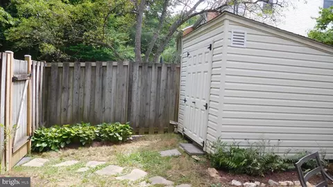 8328 Uxbridge Ct, Springfield, VA 22151 photo 28