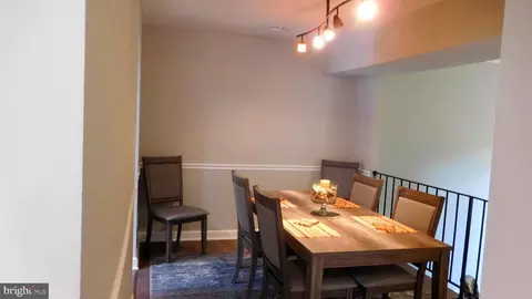 8328 Uxbridge Ct, Springfield, VA 22151 photo 9