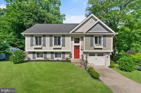 7703 Middle Valley Dr, Springfield, VA 22153