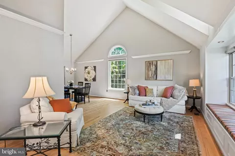13153 Ruby Lace Ct, Herndon, VA 20171 photo 2