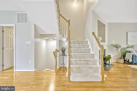 Entry Way - 7319 Hampton Manor Pl, Springfield, VA 22150 photo 2 of 2