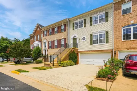 Exterior - 7319 Hampton Manor Pl, Springfield, VA 22150 photo 8 of 10