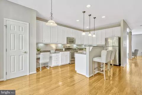 Kitchen - 7319 Hampton Manor Pl, Springfield, VA 22150 photo 4 of 4