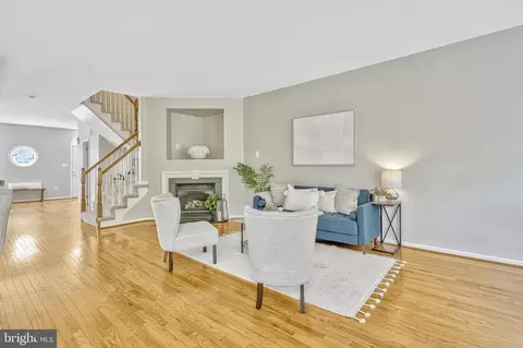 Living - 7319 Hampton Manor Pl, Springfield, VA 22150 photo 3 of 4