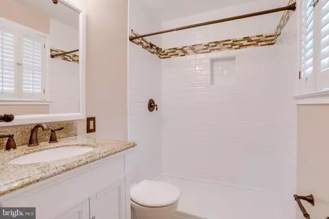 8112 Hatteras Ln, Springfield, VA 22151 photo 29