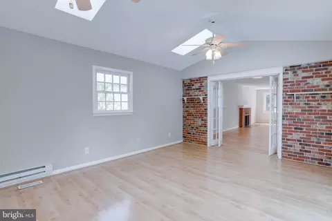 8112 Hatteras Ln, Springfield, VA 22151 photo 22