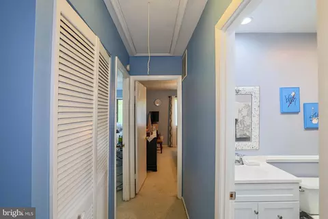 Entry Way - 7838 Marconi Ct, Springfield, VA 22153 photo 6 of 8