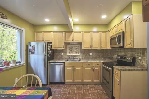 Kitchen - 7838 Marconi Ct, Springfield, VA 22153 photo 1 of 3