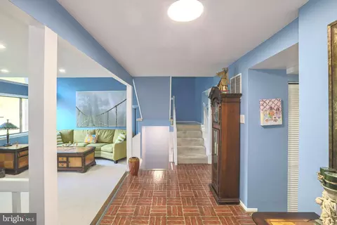 Entry Way - 7838 Marconi Ct, Springfield, VA 22153 photo 3 of 8