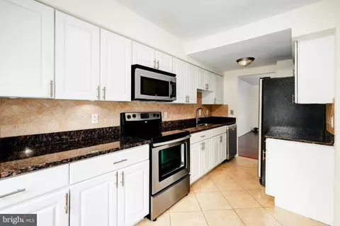 Kitchen - 6464 Ohara Ct, Springfield, VA 22152 photo 1 of 5