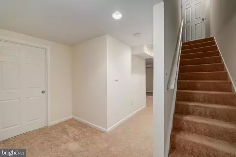 Entry Way - 6464 Ohara Ct, Springfield, VA 22152 photo 6 of 7