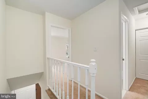 Entry Way - 6464 Ohara Ct, Springfield, VA 22152 photo 4 of 7