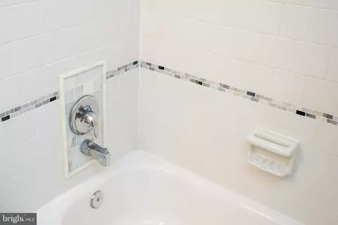 Bath - 6464 Ohara Ct, Springfield, VA 22152 photo 5 of 6