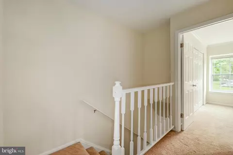 Entry Way - 6464 Ohara Ct, Springfield, VA 22152 photo 5 of 7
