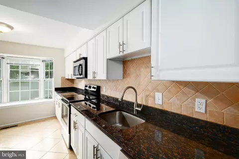 Kitchen - 6464 Ohara Ct, Springfield, VA 22152 photo 2 of 5
